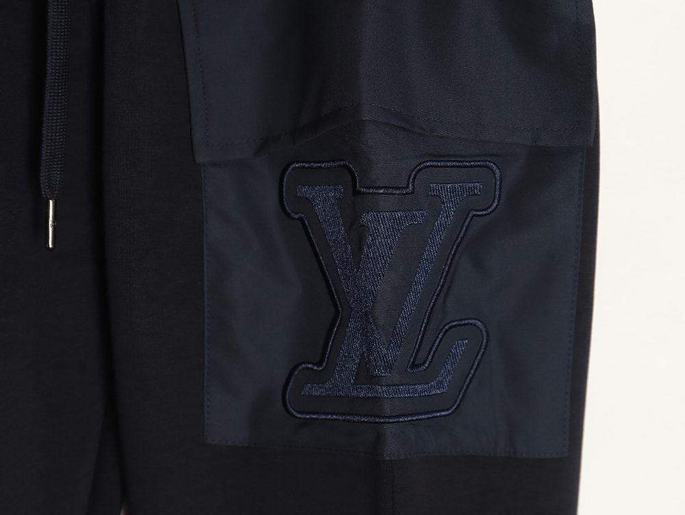 Louis Vuitton pocket embroidered logo cotton cargo trousers TSK1