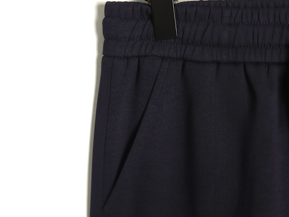 Louis Vuitton pocket embroidered logo cotton cargo trousers TSK1
