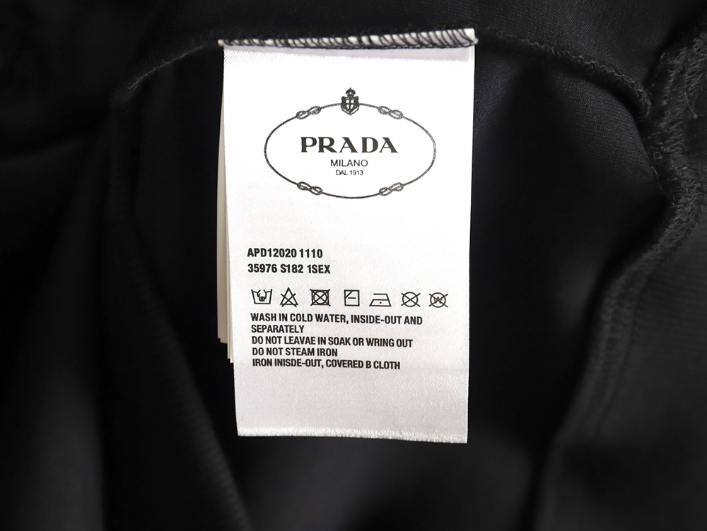 Prada Backpack Crewneck Sweatshirt TSK1