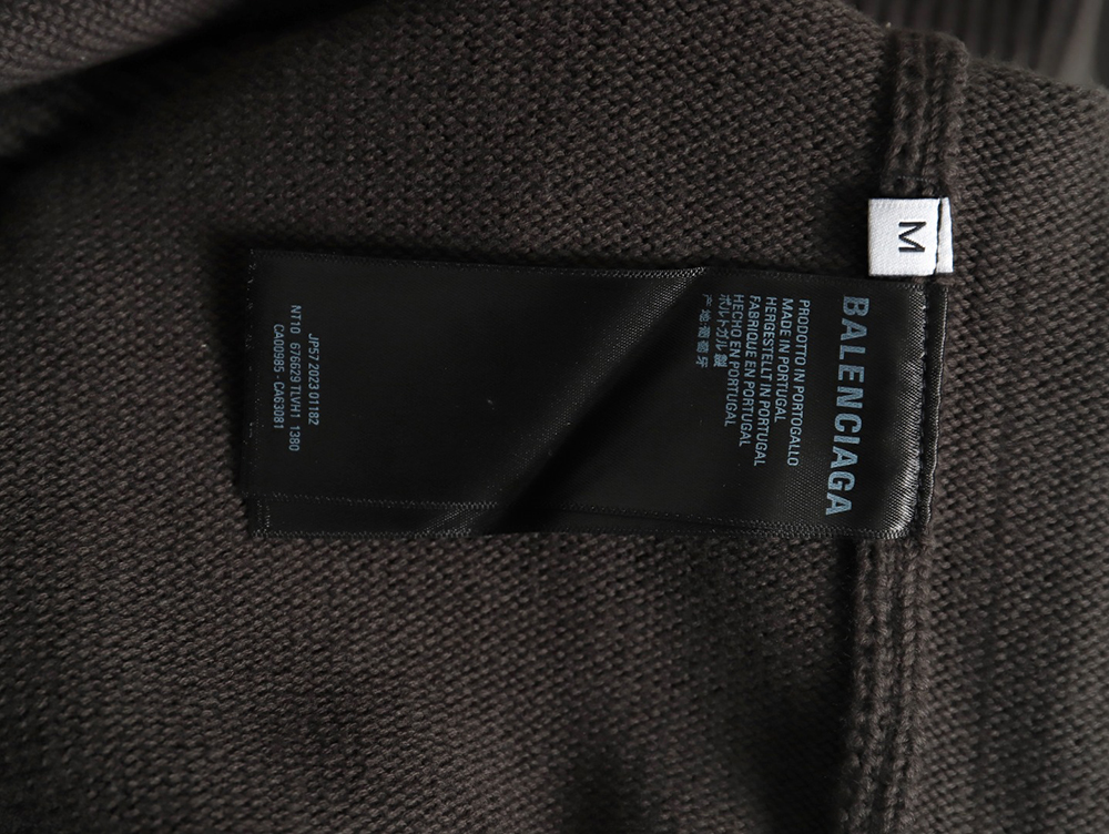 Balenciaga embossed three-dimensional lettering hole knit sweater TSK1