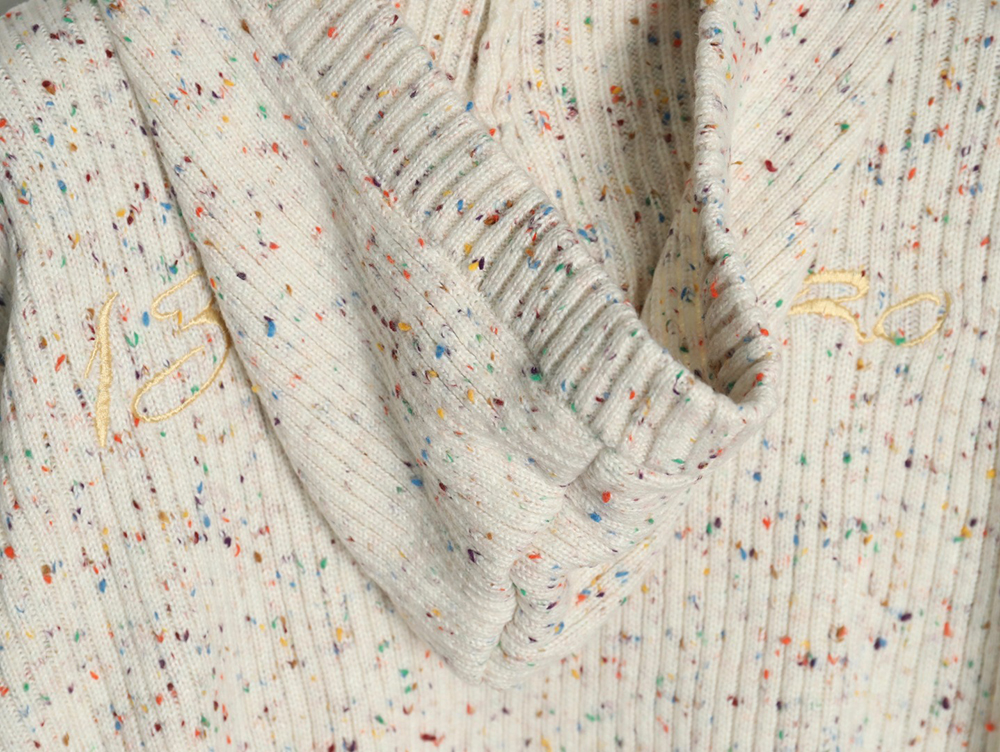 13De Marzo horn button hooded cardigan sweater