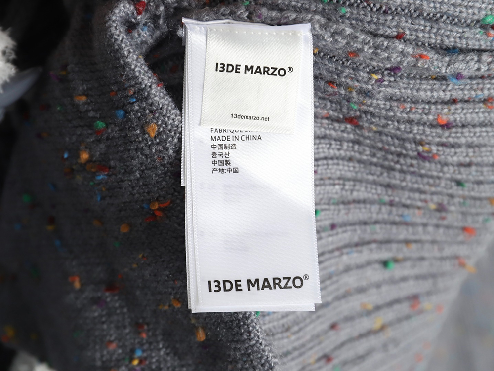 13De Marzo horn button hooded cardigan sweater TSK1