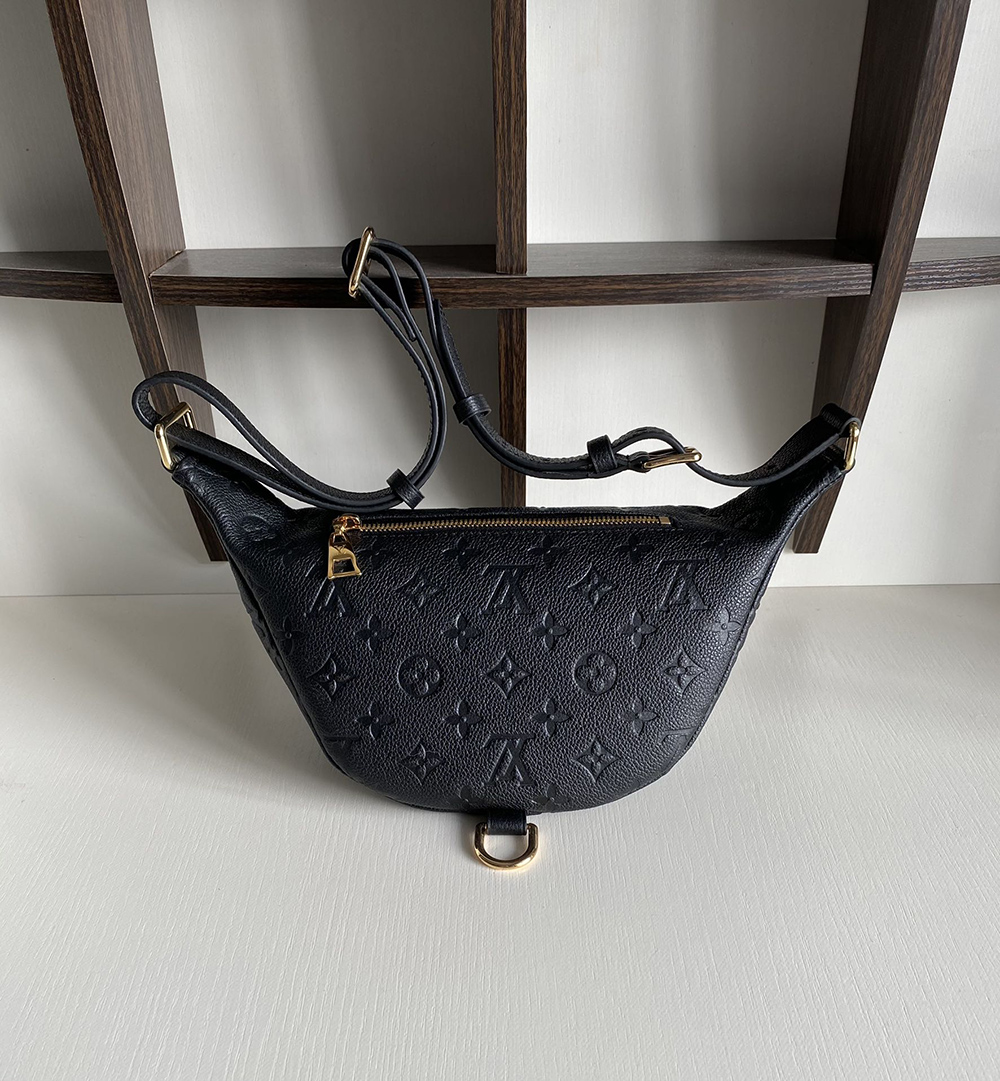 Louis Vuitton Bags M44812 23*16*10cm