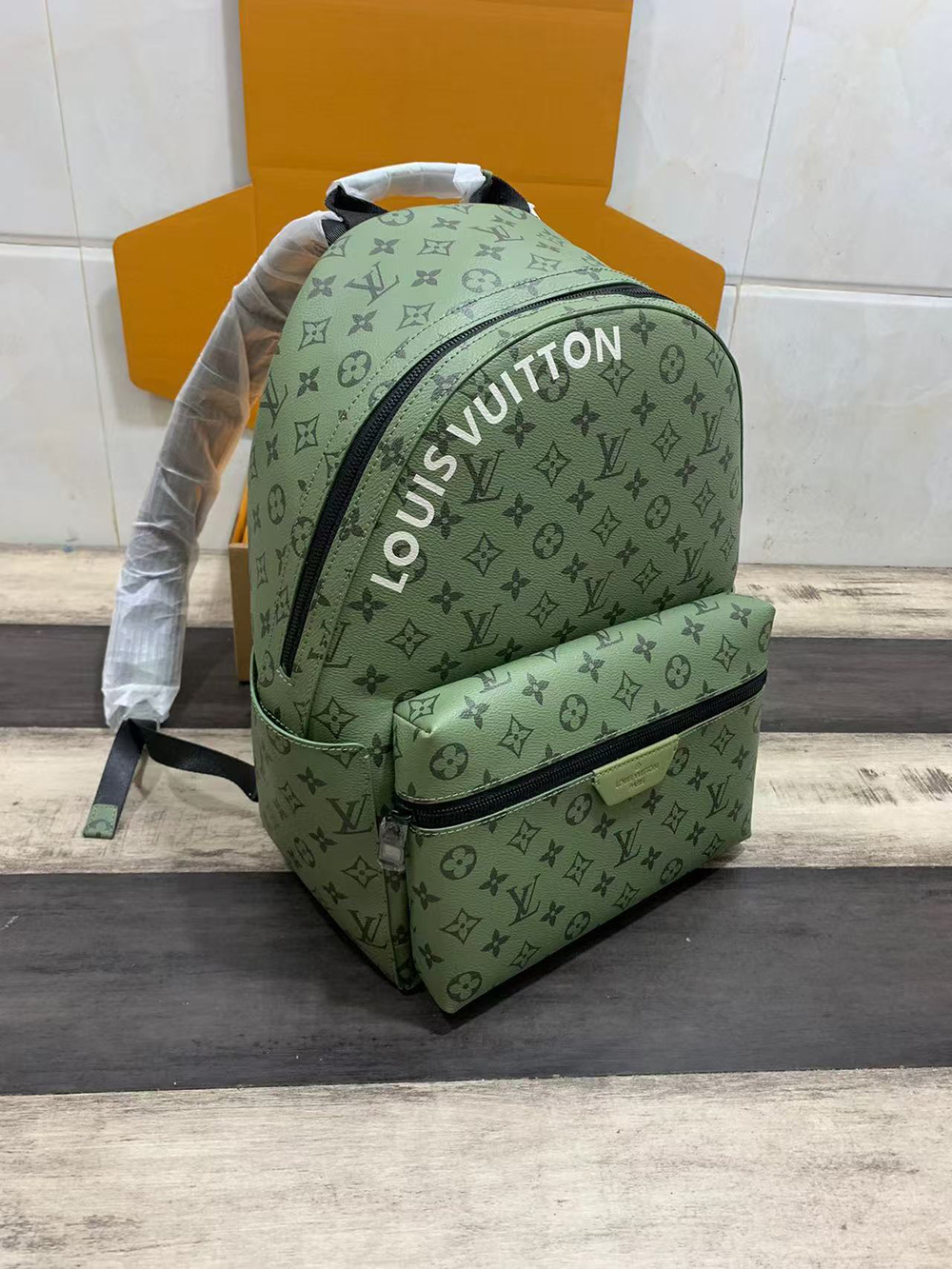 Louis Vuitton Discovery PM Backpack Bags M46802 29*38*20cm