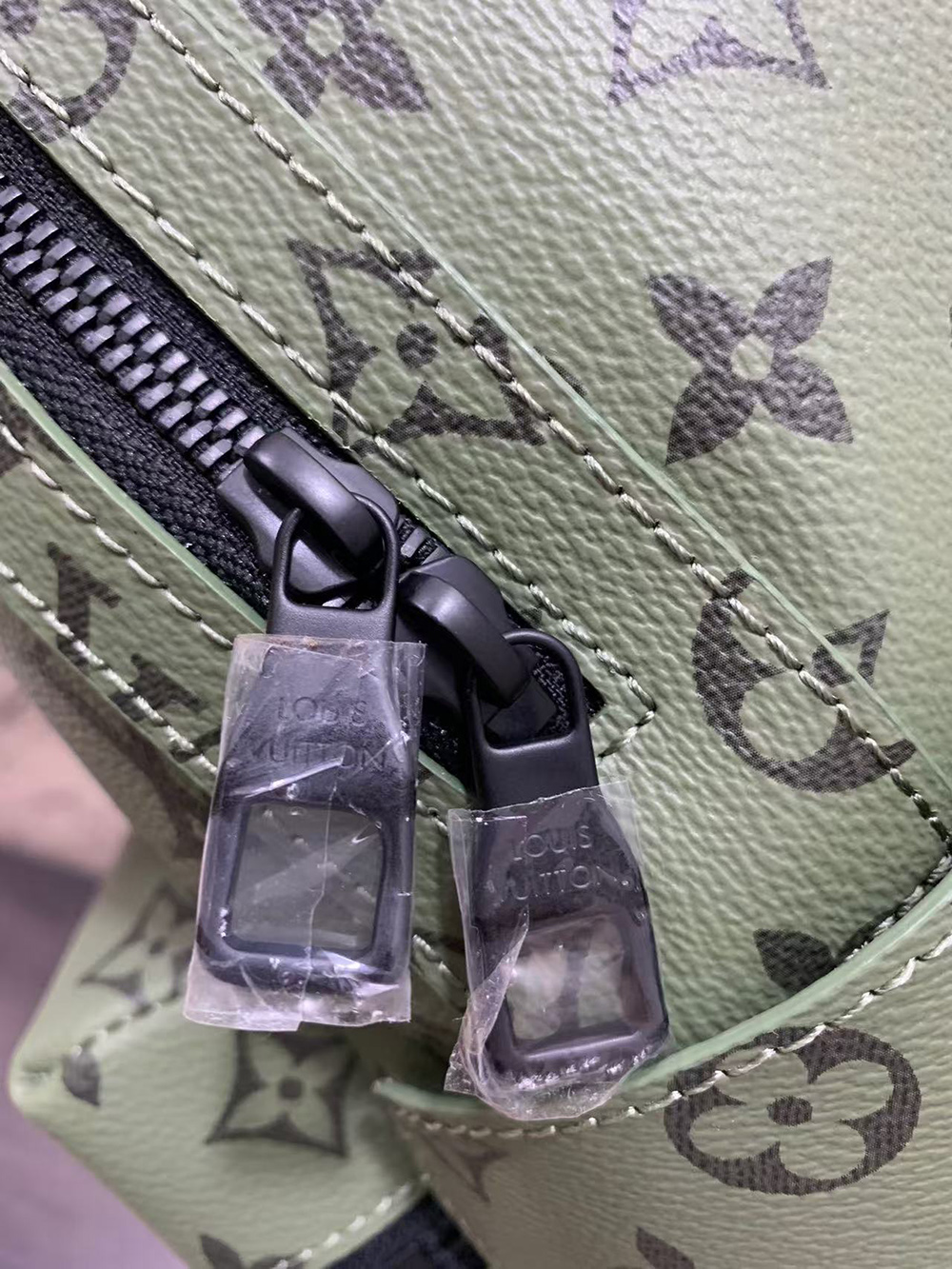 Louis Vuitton Discovery PM Backpack Bags M46802 29*38*20cm