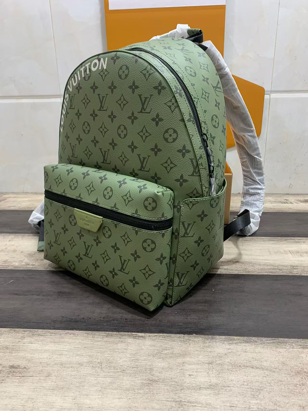 Louis Vuitton Discovery PM Backpack Bags M46802 29*38*20cm