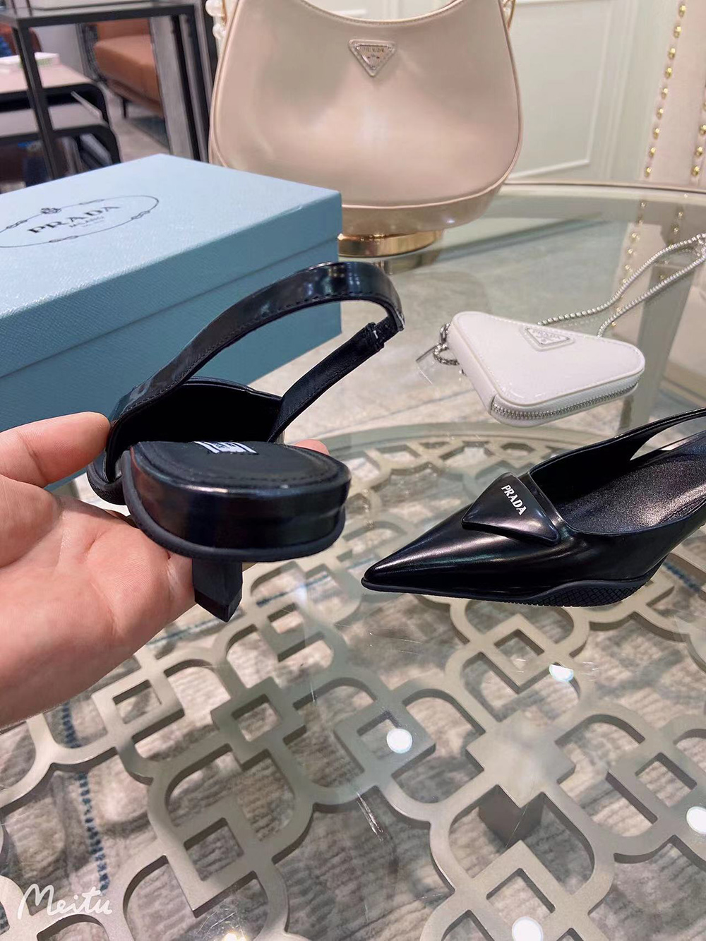 Prada Patent leather slingback pumps height：3cm