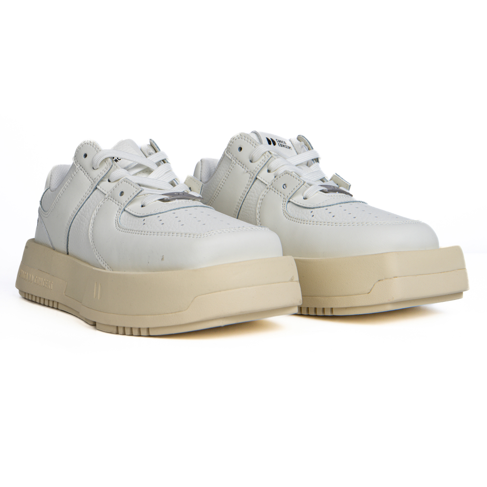 Choco Concert Cow Leather Stylish Skateboarding Shoes White