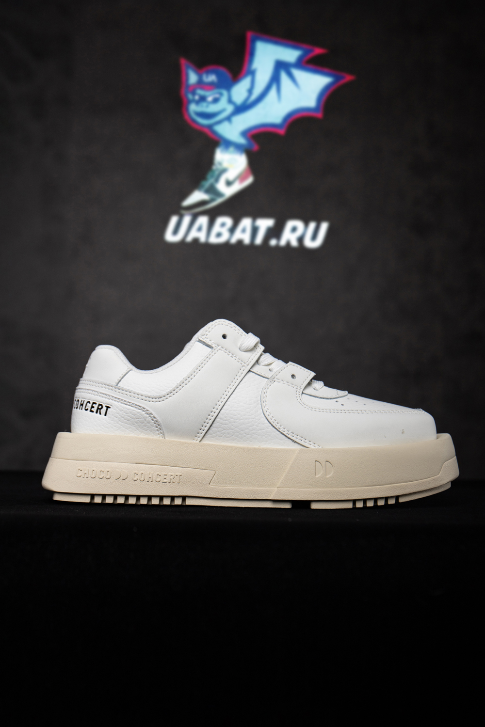 Choco Concert Cow Leather Stylish Skateboarding Shoes White