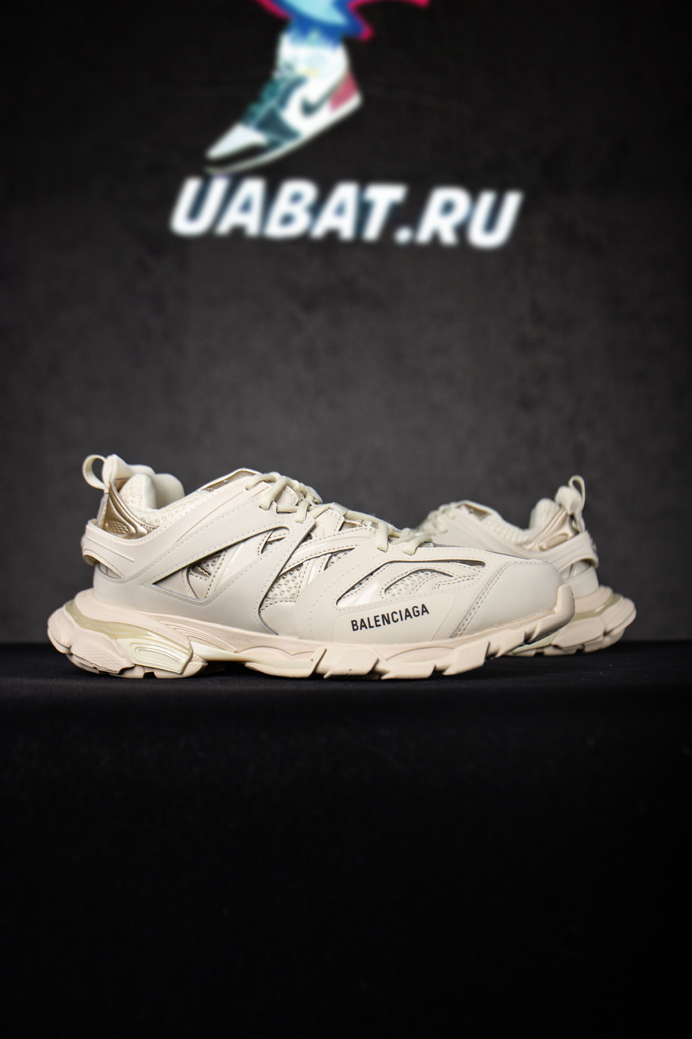 BALENCIAGA TRACK SNEAKER IN BEIGE