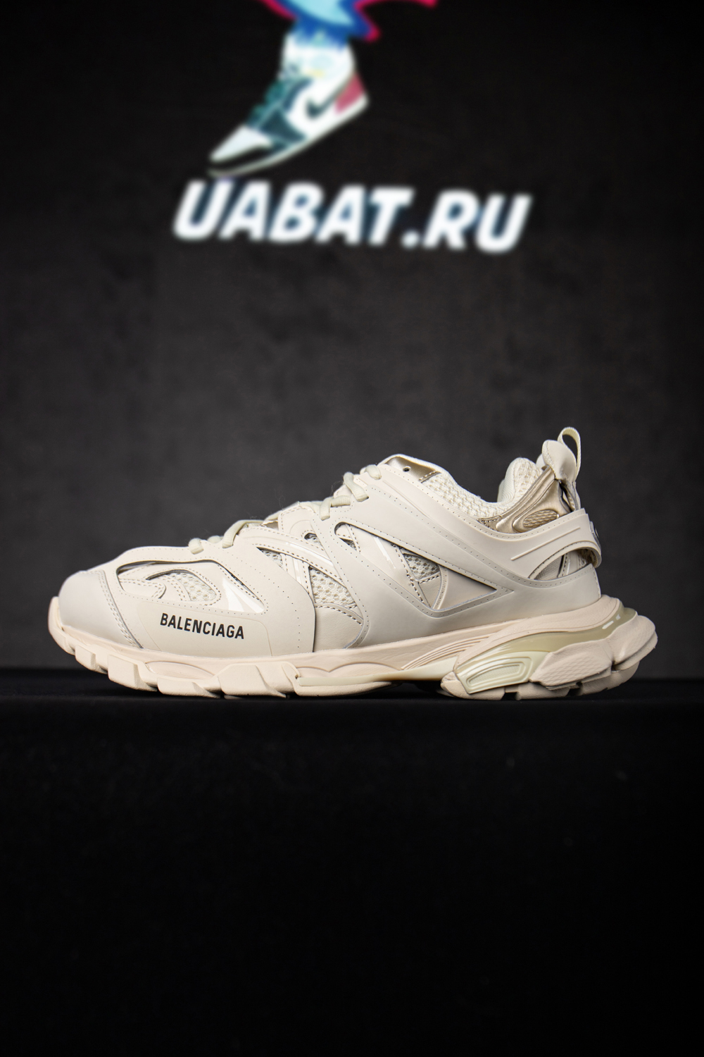 BALENCIAGA TRACK SNEAKER IN BEIGE