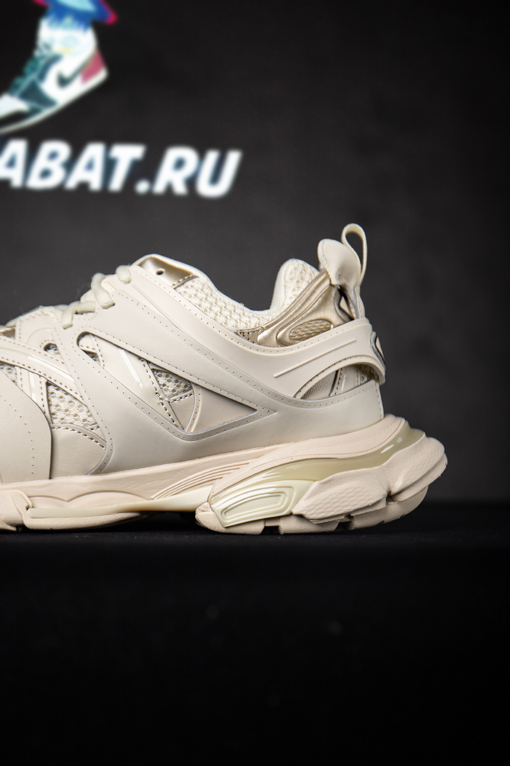 BALENCIAGA TRACK SNEAKER IN BEIGE