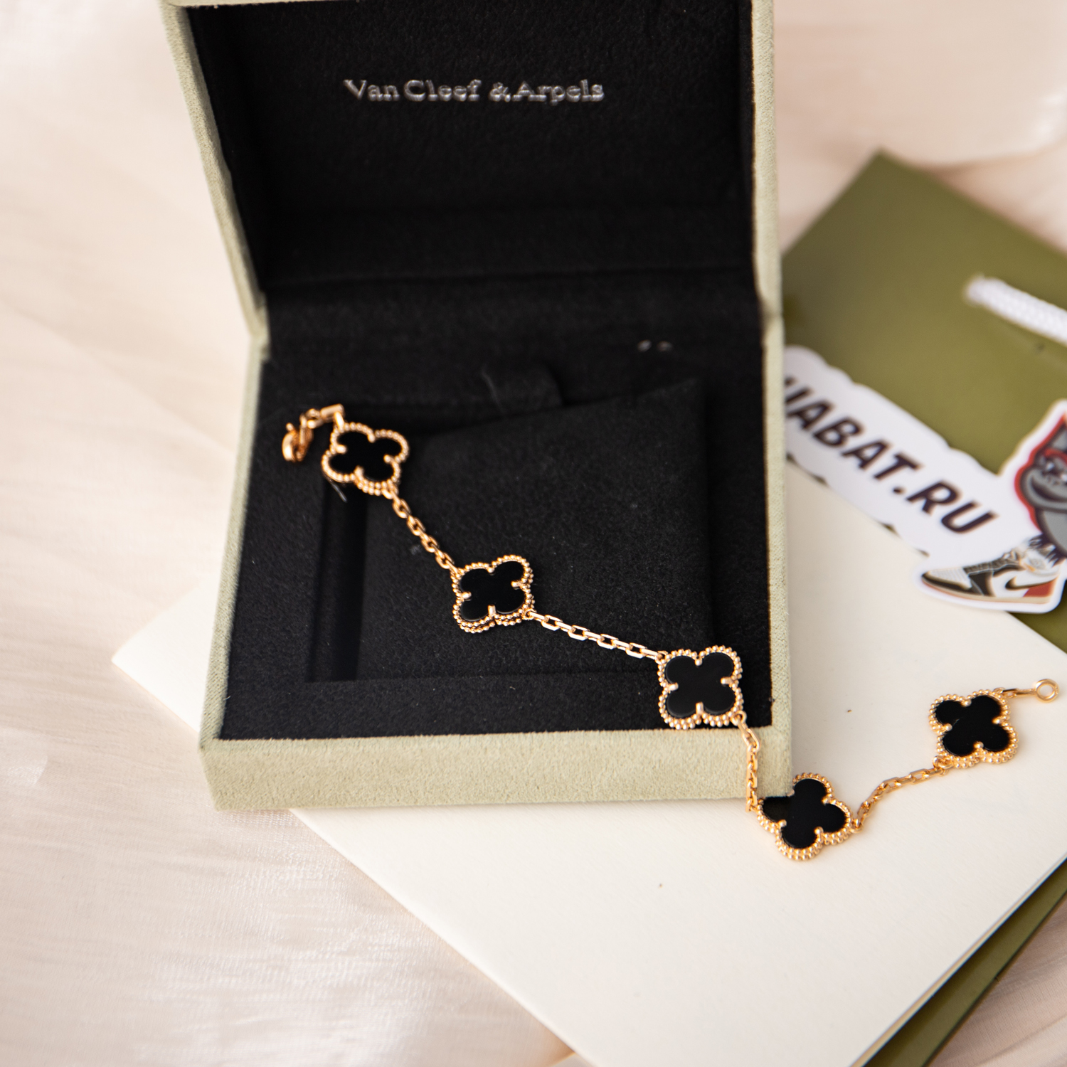 Van Cleef & Arpels Bracelet V79249