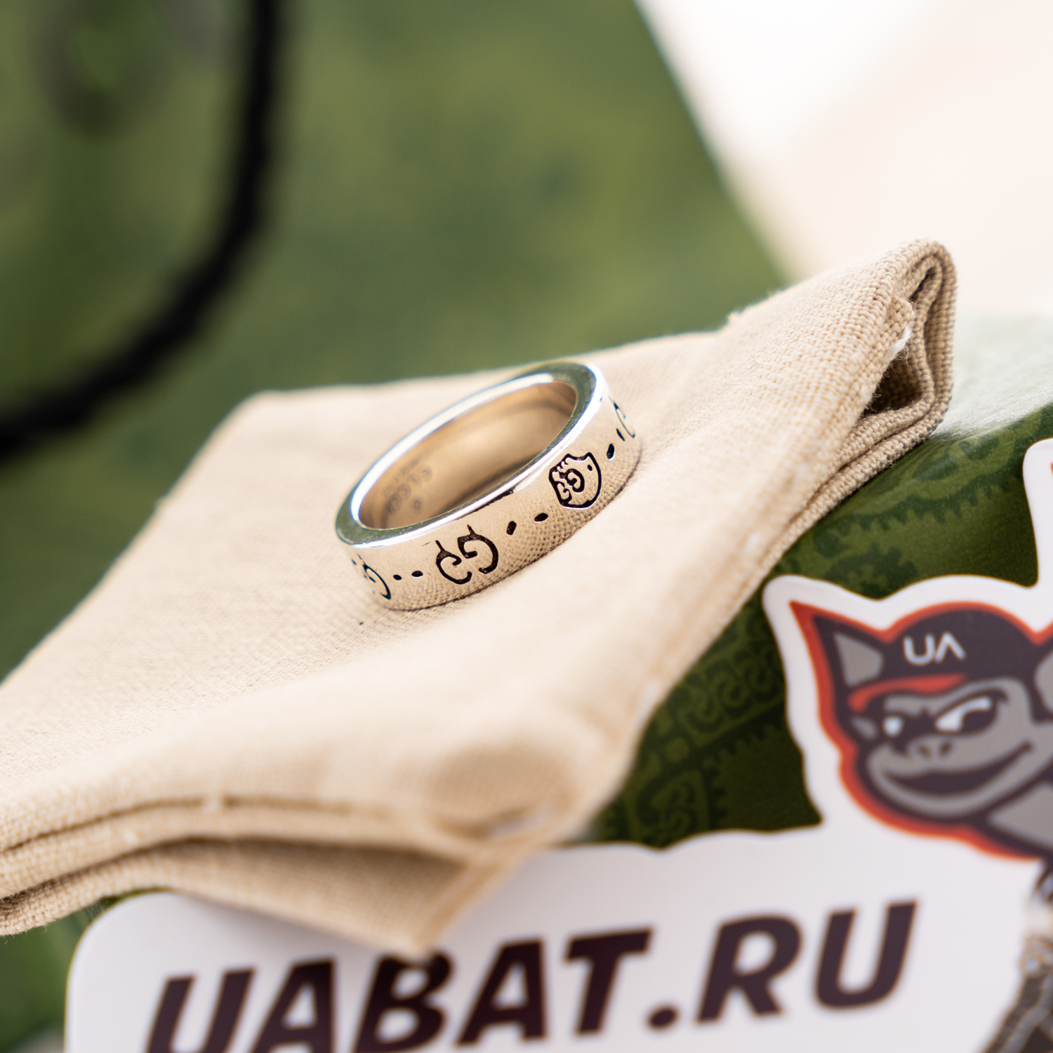 Gucci Ghost rings