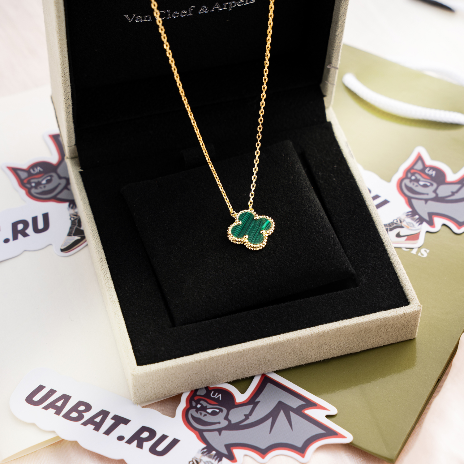 Van Cleef & Arpels Jewelry Necklaces DF605985