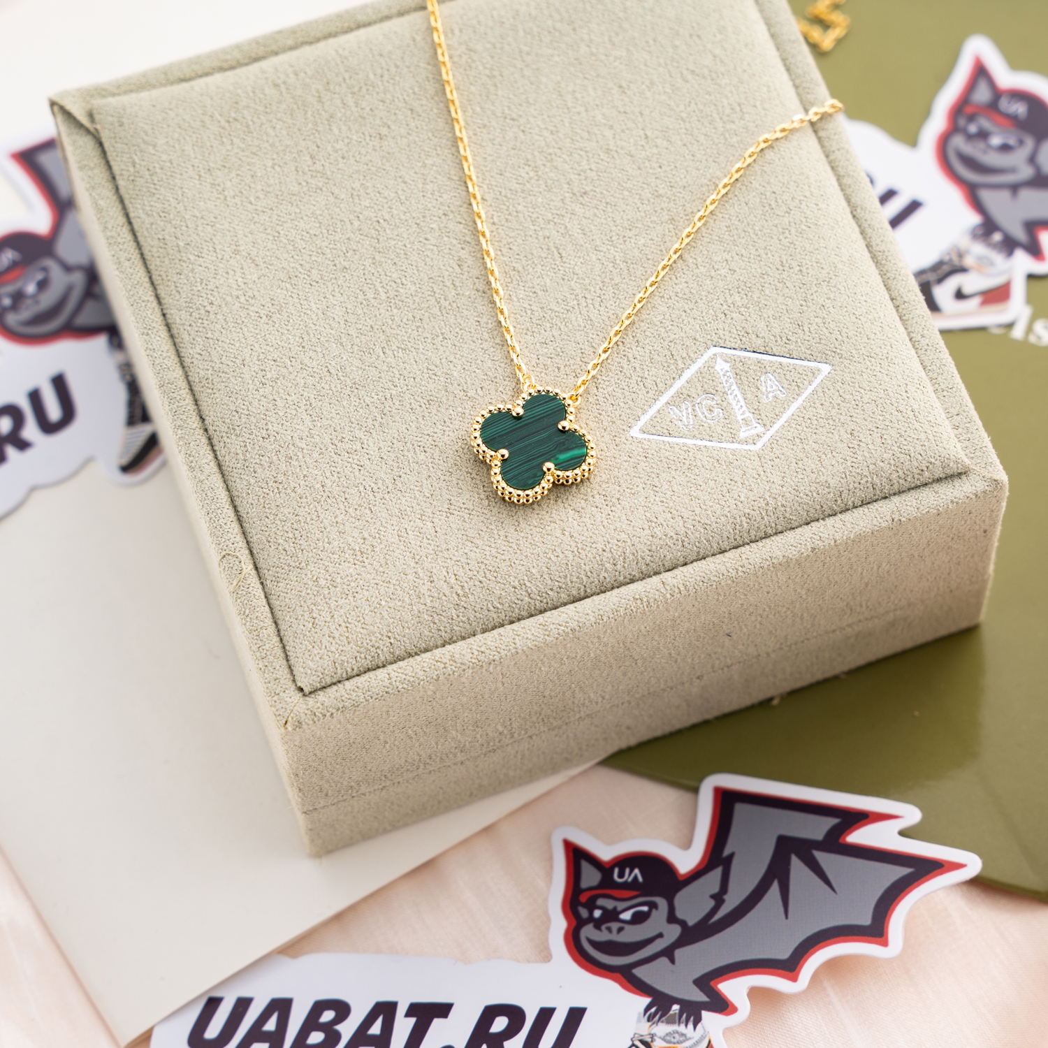 Van Cleef & Arpels Jewelry Necklaces DF605985