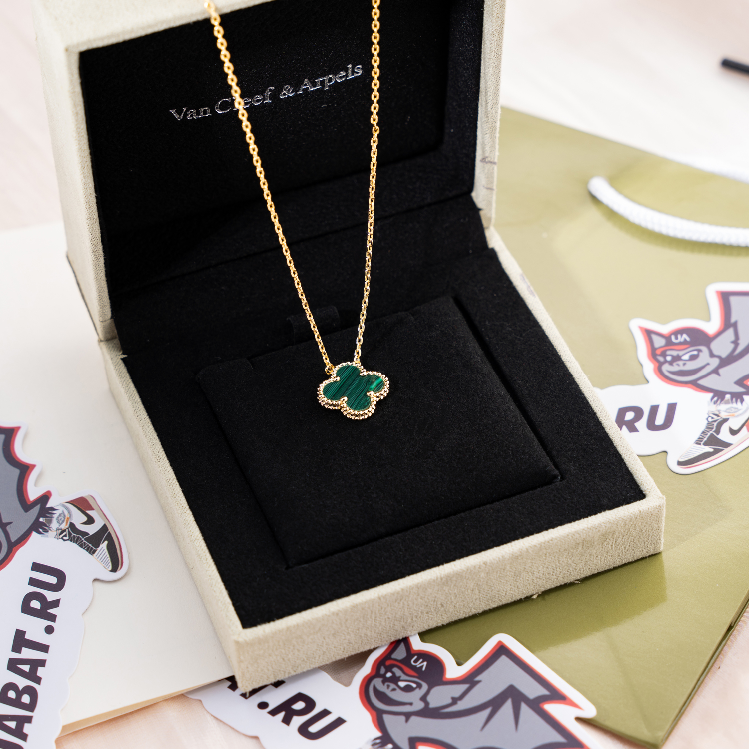 Van Cleef & Arpels Jewelry Necklaces DF605985
