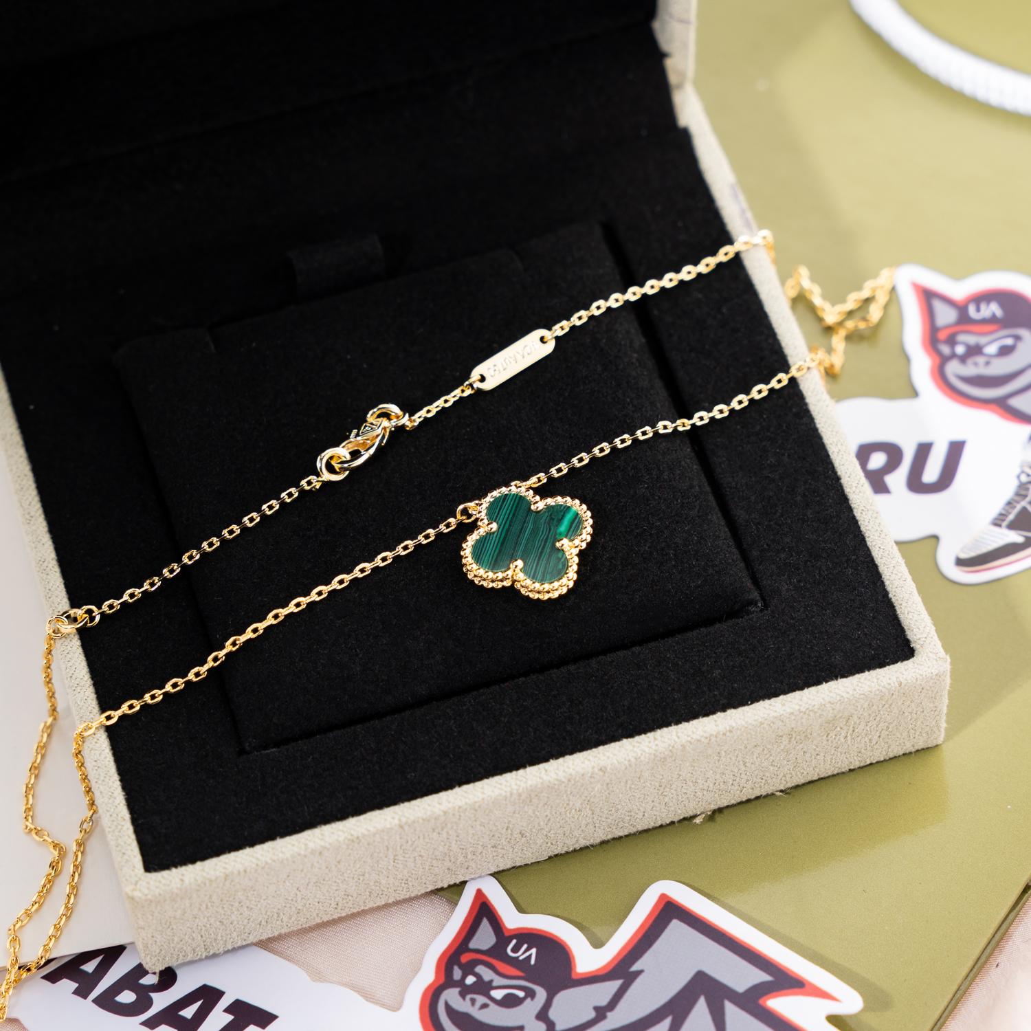 Van Cleef & Arpels Jewelry Necklaces DF605985