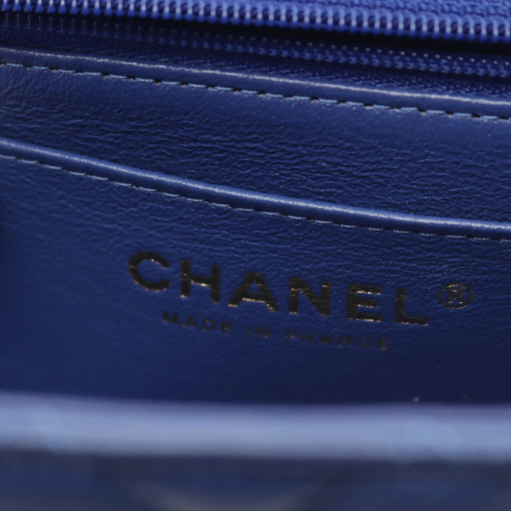 Chanel Matelasse Shoulder Bags 052057 13*19*6cm