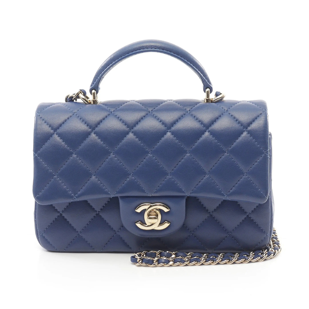 Chanel Matelasse Shoulder Bags 052057 13*19*6cm