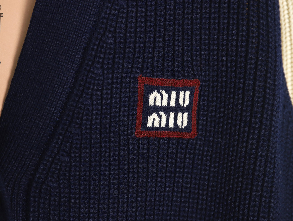 Miu Miu wool cashmere blend white and blue contrast color cardigan