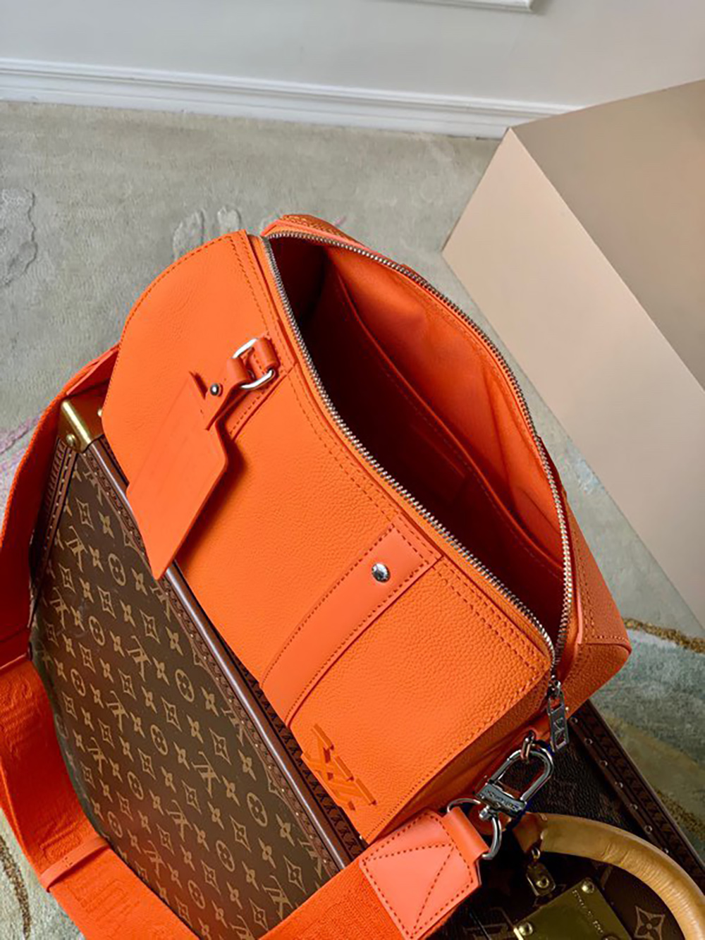 Louis Vuitton City Keepall Bags M81004 21*12.5*9cm