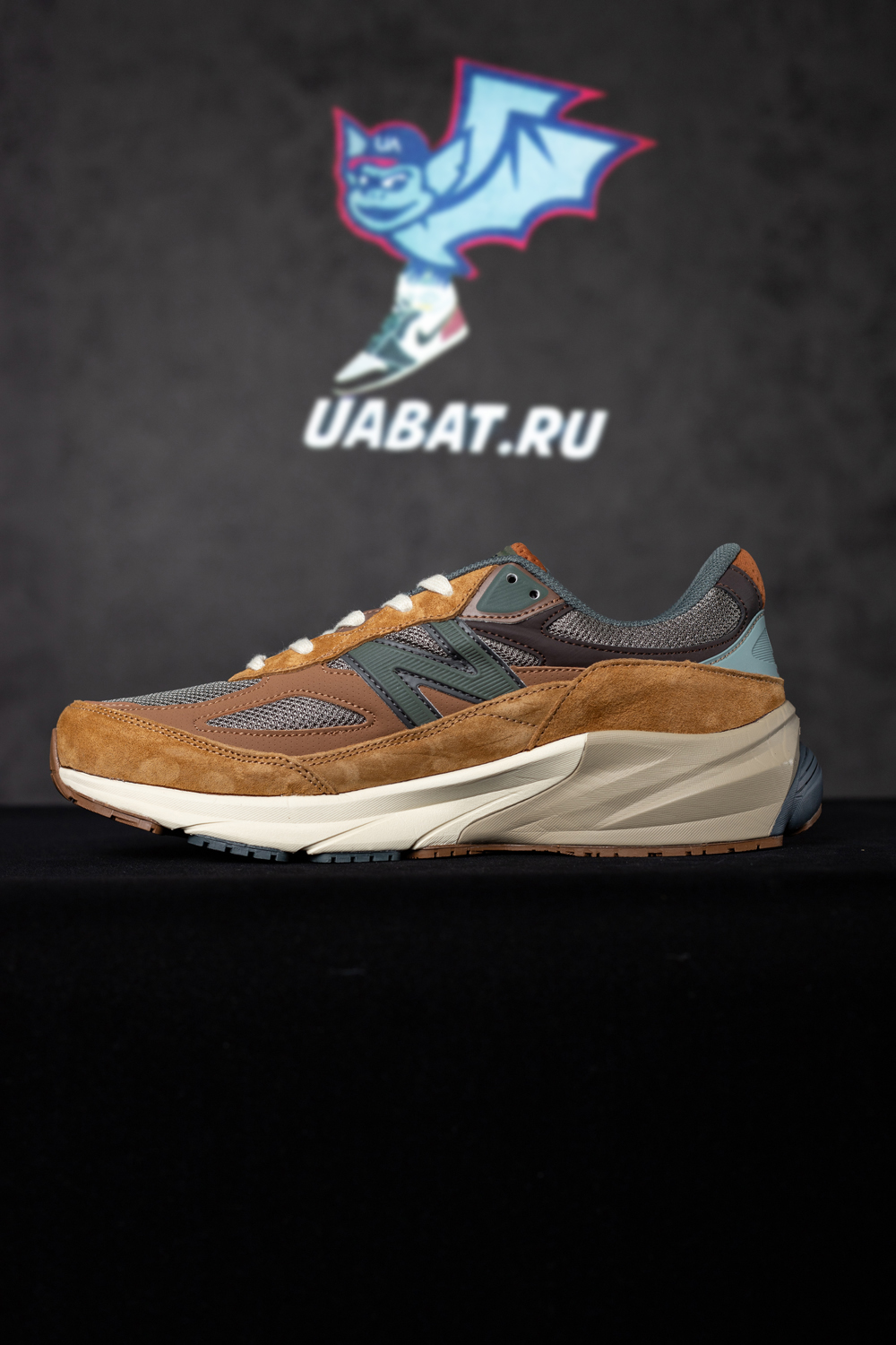 Carhartt WIP x 990v6 Made in USA 