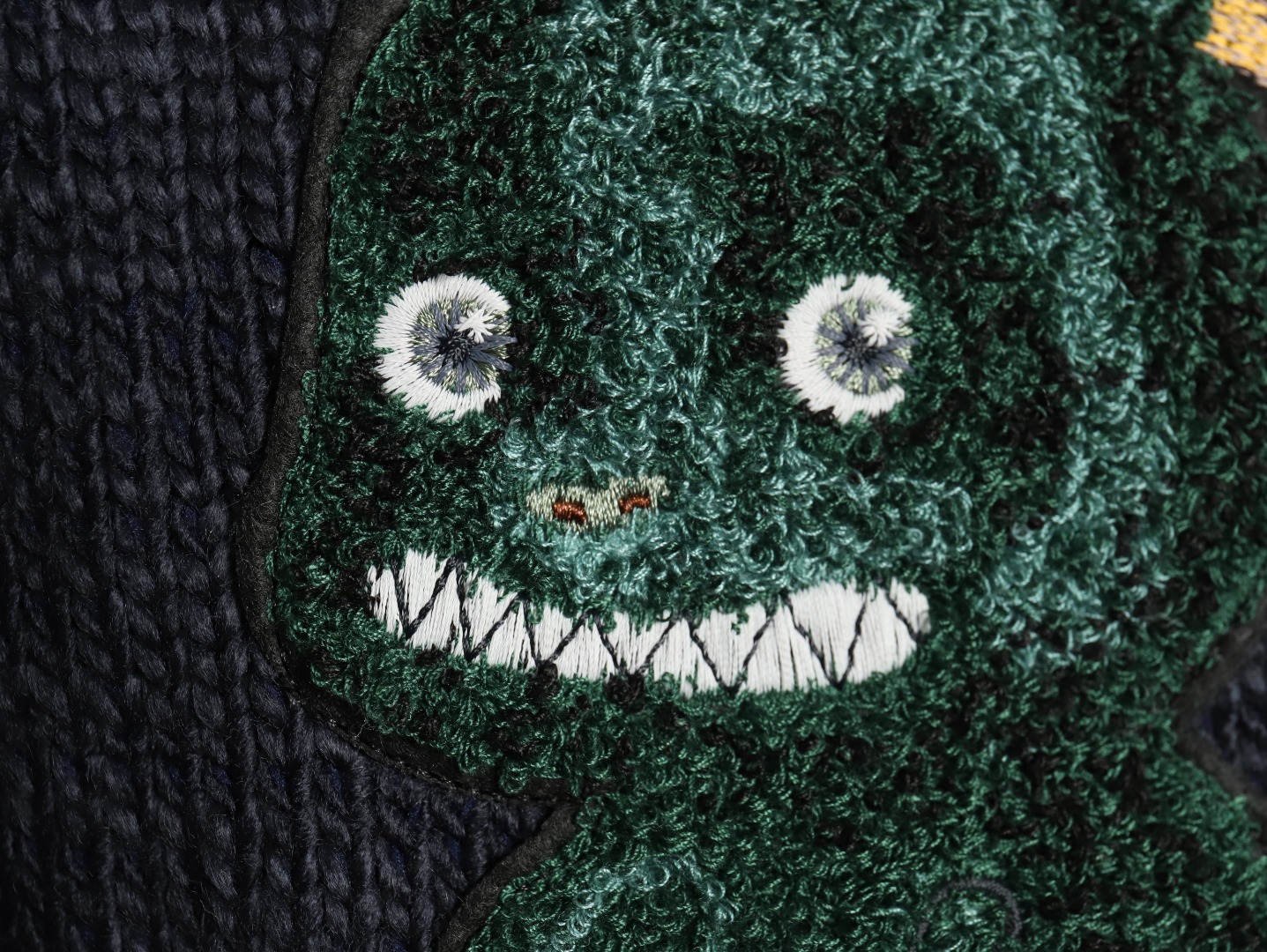 Dior dinosaur chair embroidered crewneck sweater TSK1