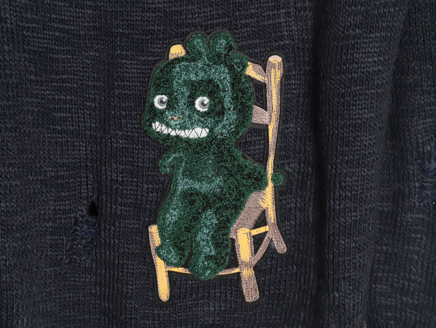 Dior dinosaur chair embroidered crewneck sweater TSK1