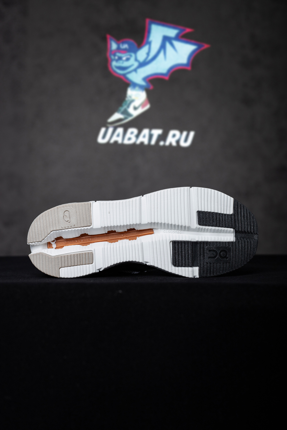 On Cloudnova 2 Running Sneakers