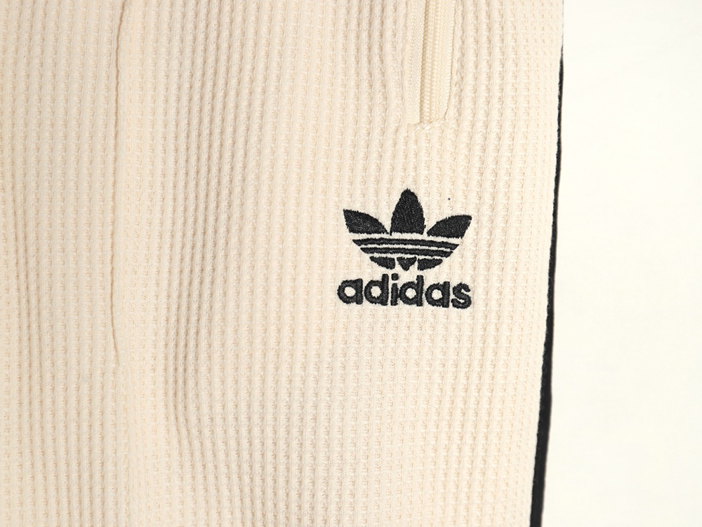 Adidas Logo Embroidered Side Stripe Vintage Sportswear Pants
