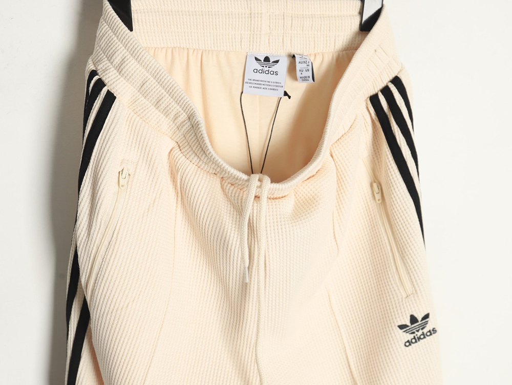 Adidas Logo Embroidered Side Stripe Vintage Sportswear Pants