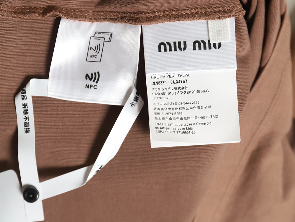 Miu Miu embroidered pocket cotton long-sleeved T-shirt