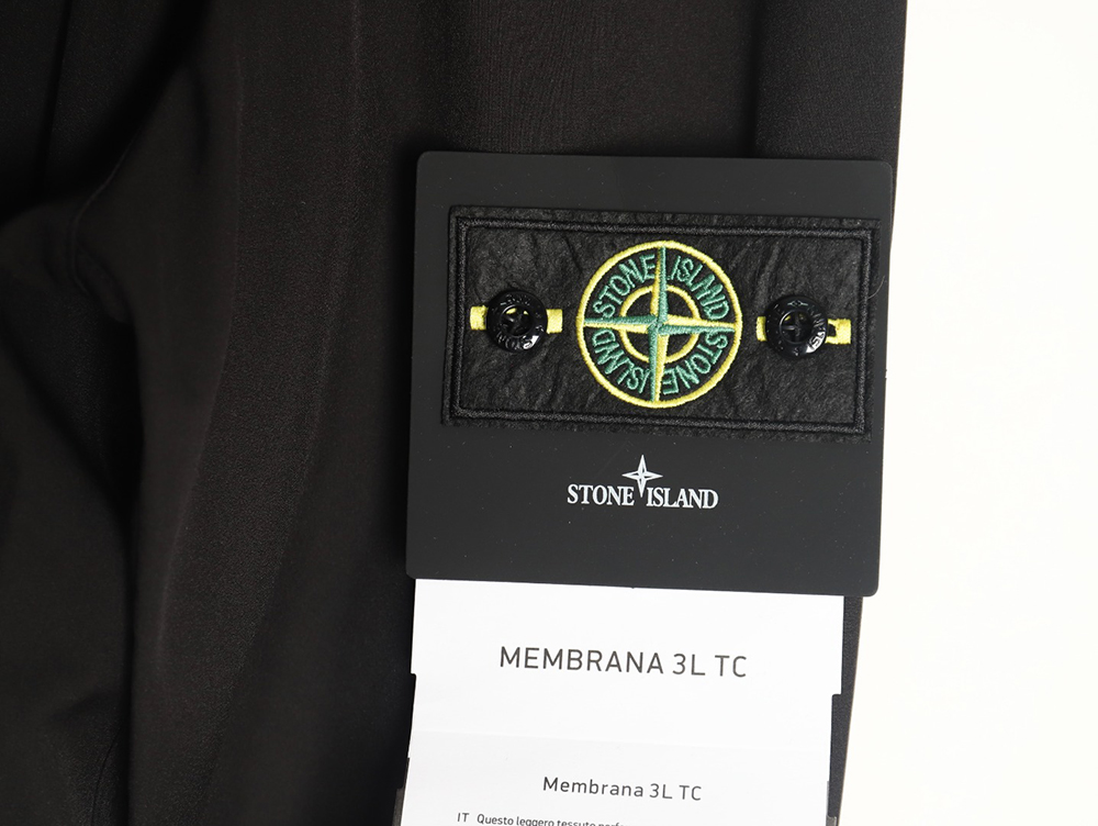 Stone Island Plain Hooded Zip-Up Jacket TSK1