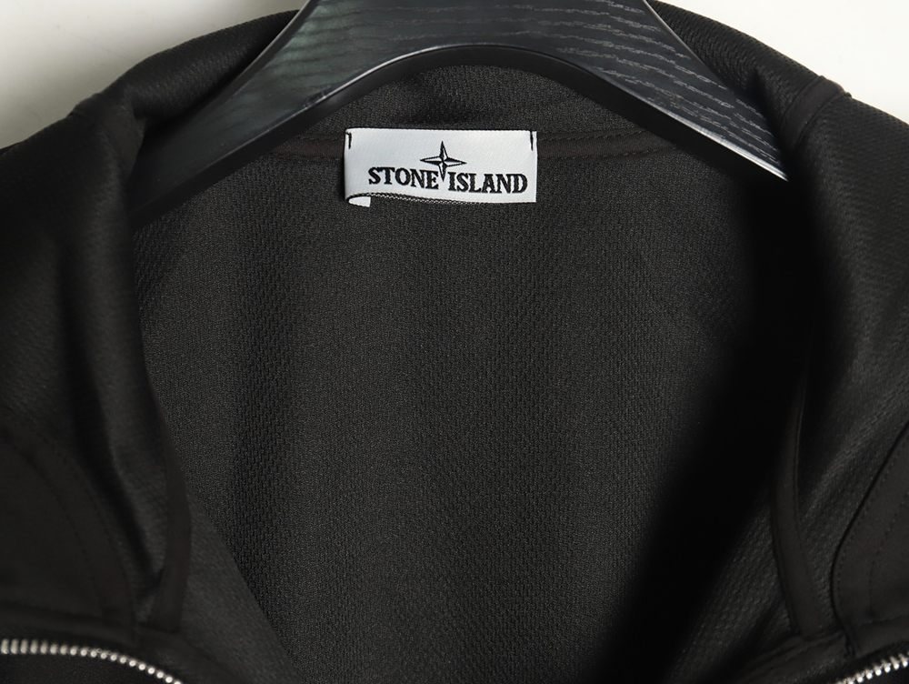 Stone Island Plain Hooded Zip-Up Jacket TSK1