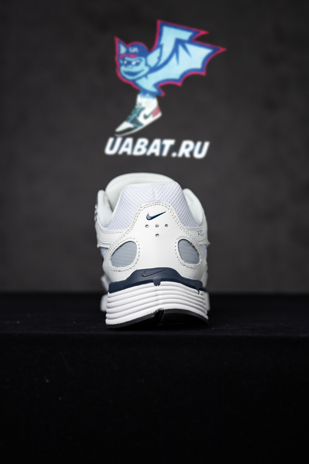 NIKE P-6000 