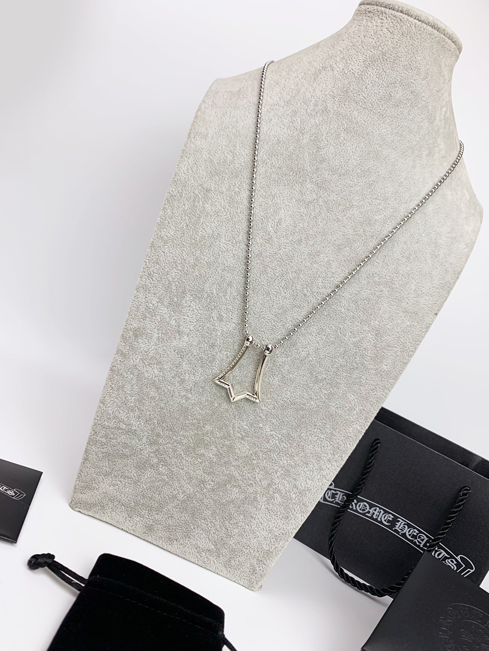 Chrome Hearts Necklaces 645569