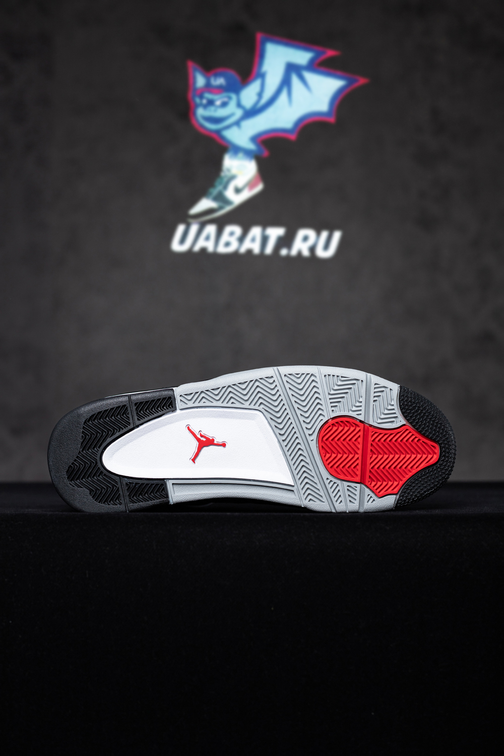 AIR JORDAN 4 RETRO 