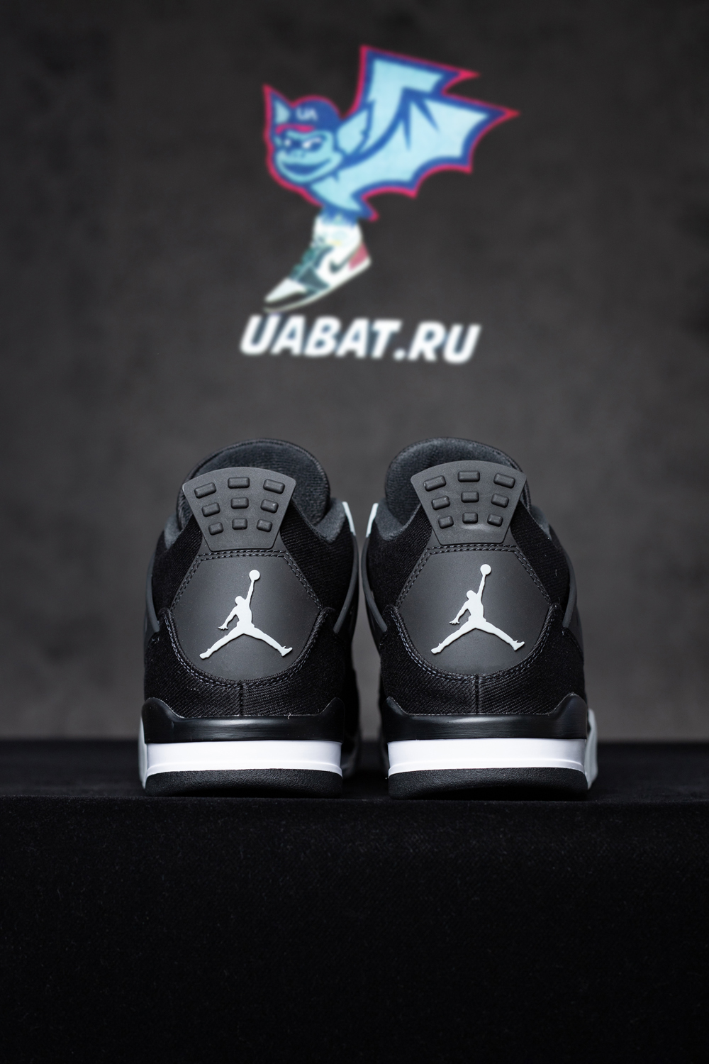 AIR JORDAN 4 RETRO 