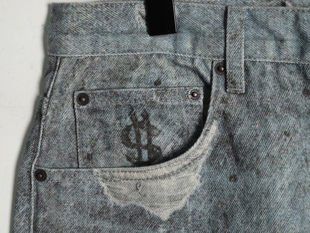 Supreme & HJR joint trompe l’oeil graffiti printed jeans