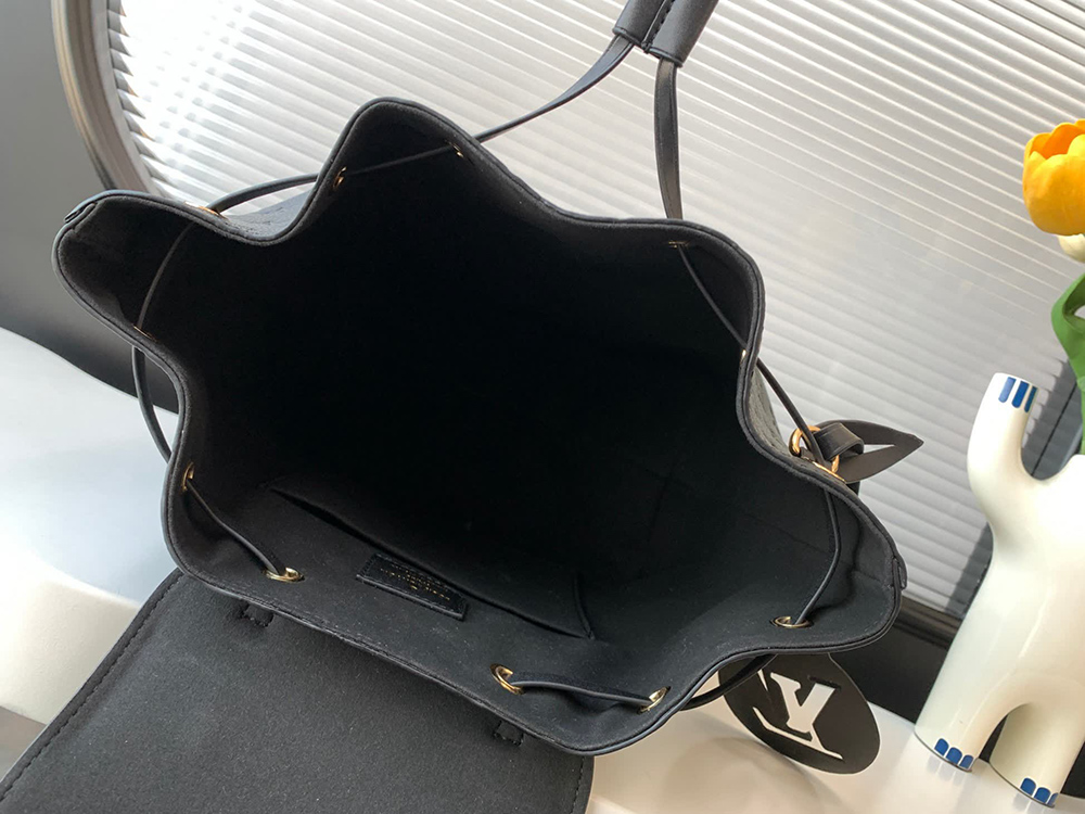 Louis Vuitton Bags M45205 27.5*33.14cm
