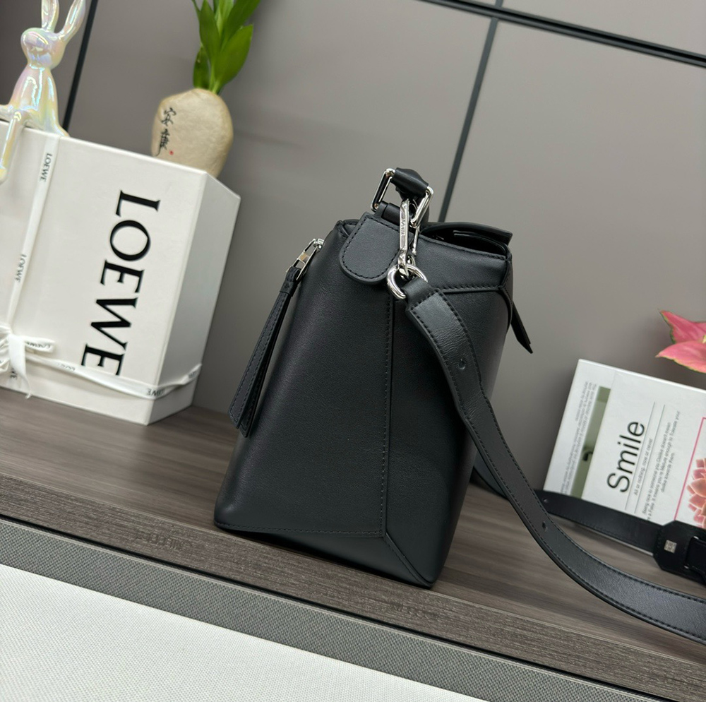 Loewe Puzzle Edge Bags P49X14 33*14.7*21.5cm
