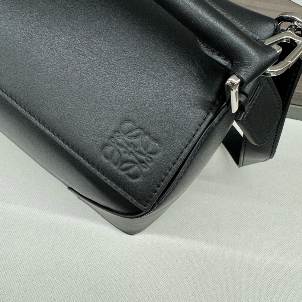 Loewe Puzzle Edge Bags P49X14 33*14.7*21.5cm