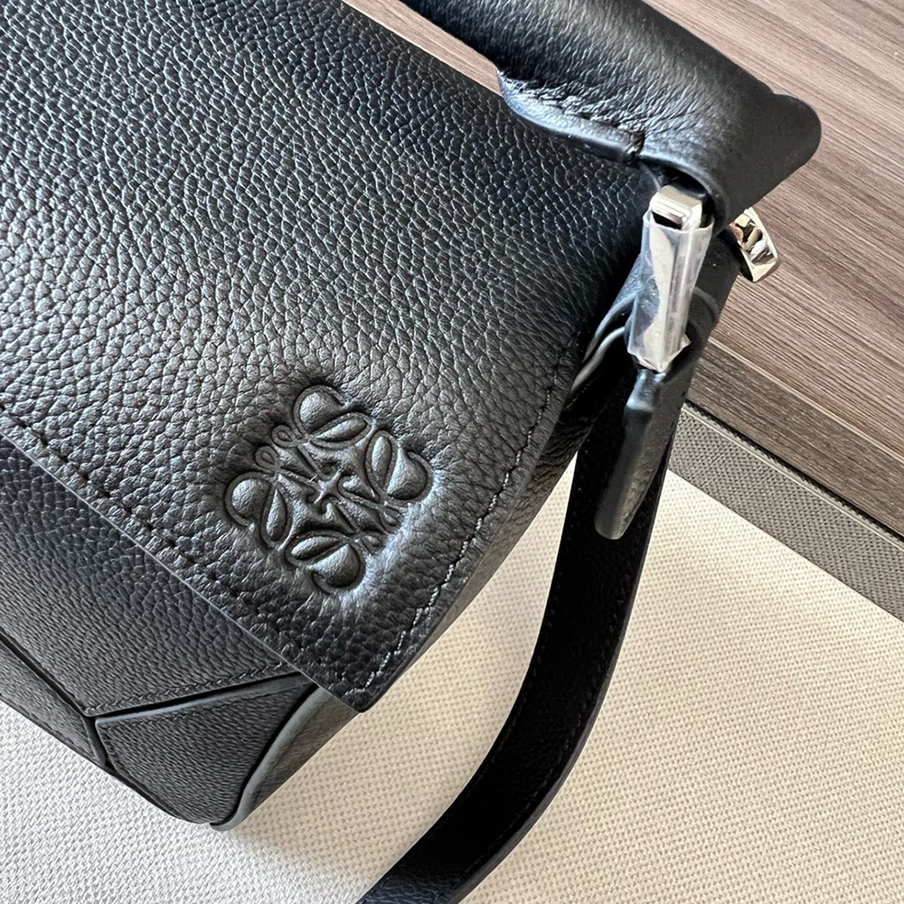 Loewe Small Puzzle Edge Bags P60X41 29*19.5*14cm