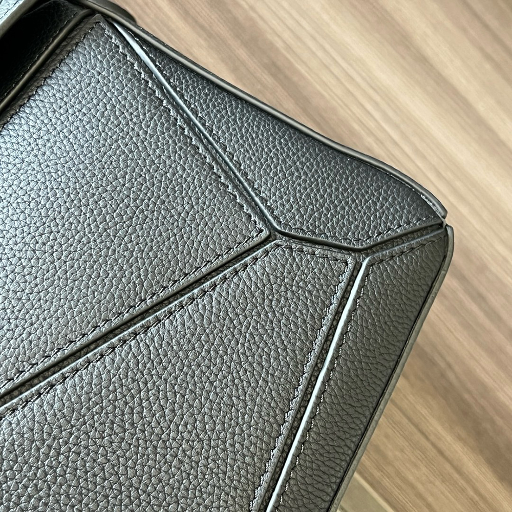 Loewe Small Puzzle Edge Bags P60X41 29*19.5*14cm