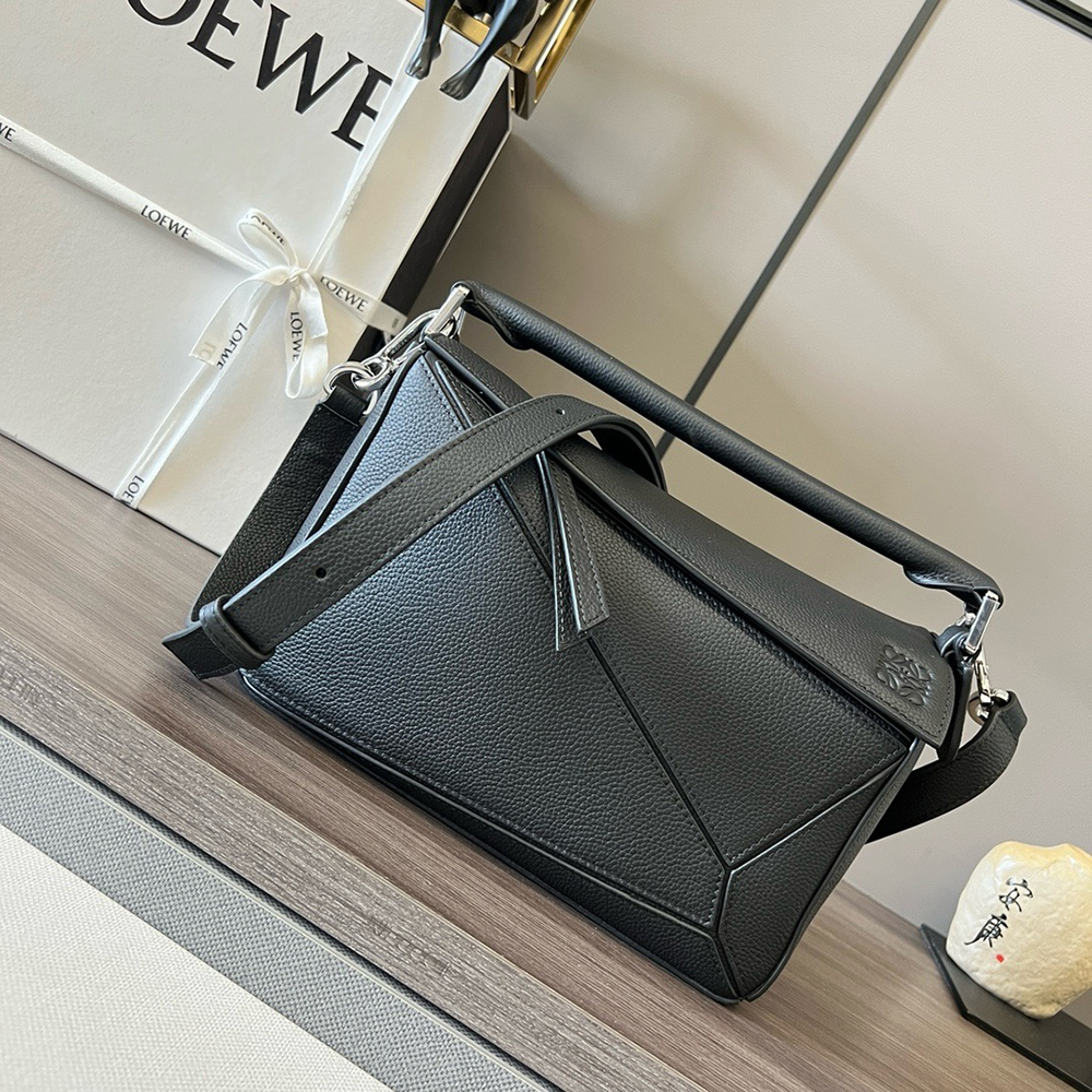 Loewe Small Puzzle Edge Bags P60X41 29*19.5*14cm