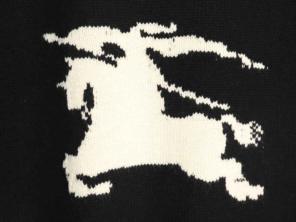 Burberry Equestrian Knight Logo Cashmere Blend Crew Neck Sweater TSK1