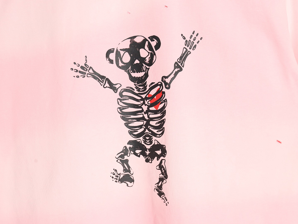 We11 Done cute heart skull gradient print long sleeve T-shirt
