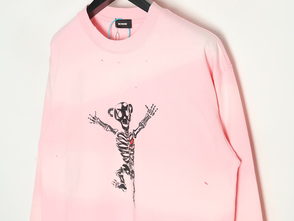 We11 Done cute heart skull gradient print long sleeve T-shirt
