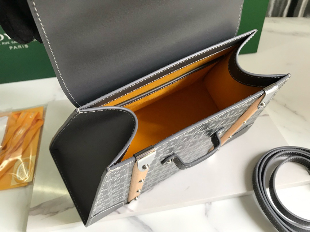 Goyard Saïgon PM Bags 51CL51P 28*20*12cm